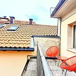 Appartamento A 200m Dai Mercatini Terrazzo Panoramico Loft In Centro Storico-stazione *