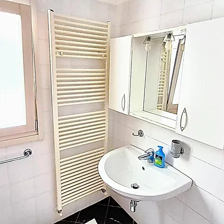 Loft Con Terrazzo Panoramico - Centro Storico Stazione A 2' Apartment *