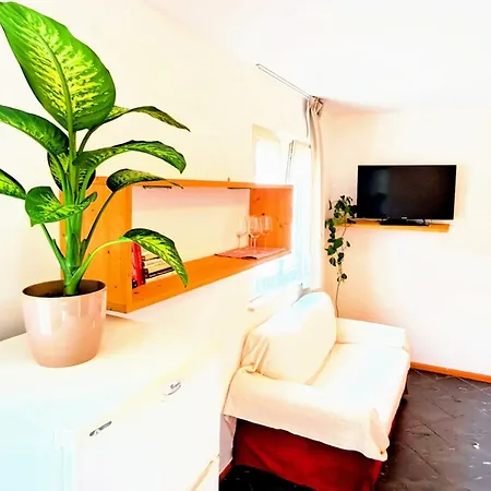 아파트 Loft Con Terrazzo Panoramico - Centro Storico Stazione A 2' 트렌토
