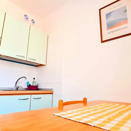 Apartment Loft Con Terrazzo Panoramico - Centro Storico Stazione A 2'