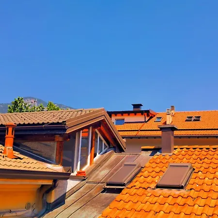 Loft Con Terrazzo Panoramico - Centro Storico Stazione A 2' Daire Trento