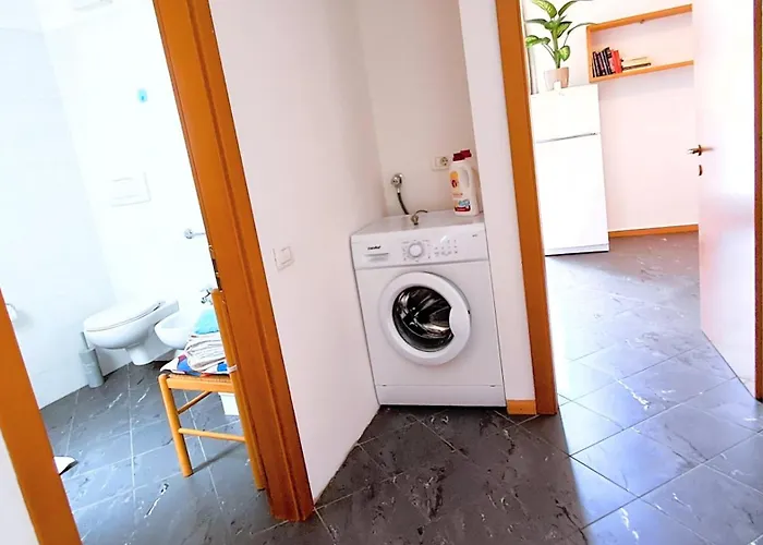 Apartamento Loft Con Terrazzo Panoramico - Centro Storico Stazione A 2'