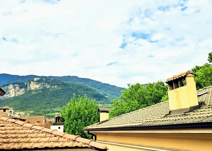 Loft Con Terrazzo Panoramico - Centro Storico Stazione A 2' Daire *