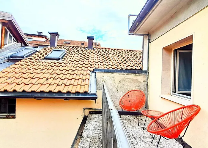 Apartamento Loft Con Terrazzo Panoramico - Centro Storico Stazione A 2' *