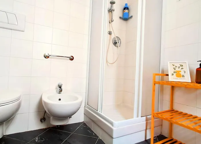 Loft Con Terrazzo Panoramico - Centro Storico Stazione A 2' Daire