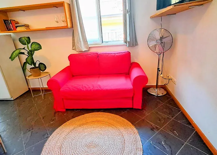 Loft Con Terrazzo Panoramico - Centro Storico Stazione A 2' Apartamento