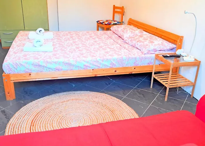 Apartamento Loft Con Terrazzo Panoramico - Centro Storico Stazione A 2' *