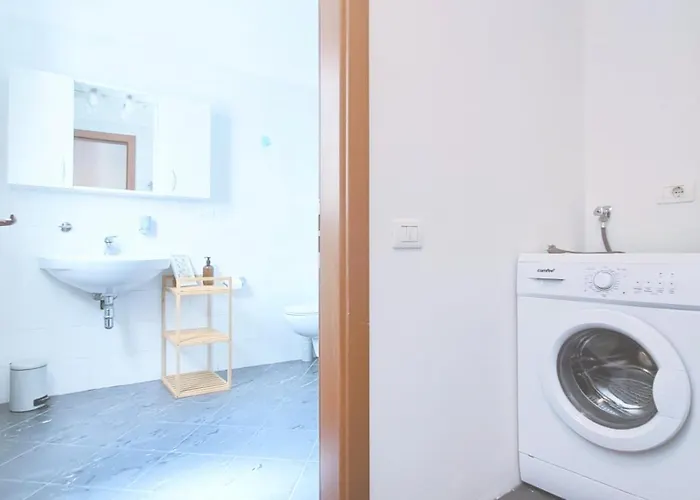 Loft Con Terrazzo Panoramico - Centro Storico Stazione A 2' * Trento